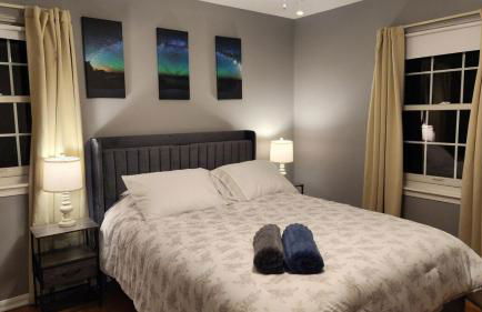 Charming 5 Bed with Spacious Yard with HotTub - Foto 23