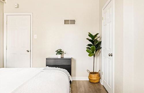 Stylish City Retreat - King Beds - Walk to Sloans Lake - Foto 23