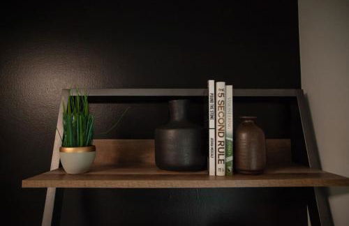 Modern Cottage with hot tub near lake, wineries, Geneva and SPIRE - Foto 36