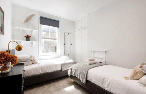 Modern Family Home in London Close to Amenities and Train - Foto 14