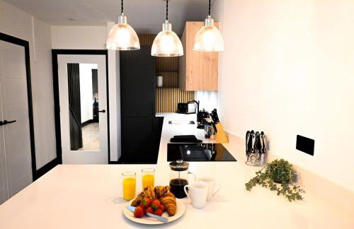 Laurie Grove - Foto 4