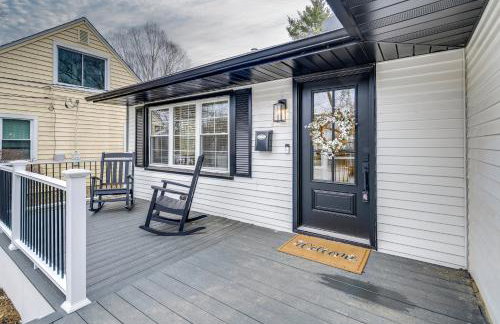 Screened Patio and Fire Pit Modern Westerville Home - Foto 29