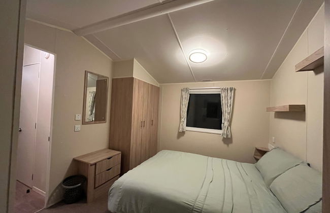 Premium Location - Sleeps 6 - Caravan on The Lakes - Foto 9