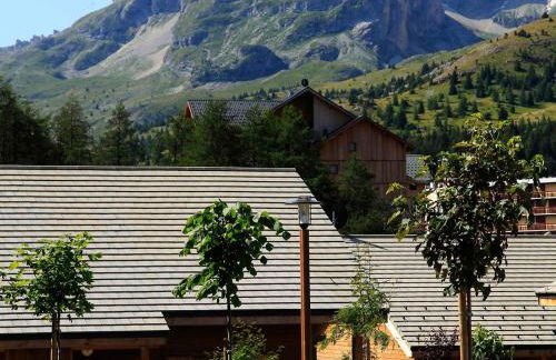 Confort 2 pièces, balcon et casier à skis - FR-1-504-672 - Photo 11