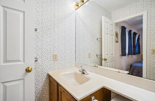 Charming 2-Bedroom Slopeside at Pico Mountain E304 - Foto 15