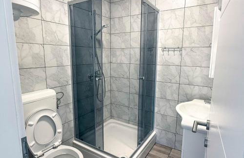 Private House 3 Bed, 3 Bath In Luka Dugi Otok - Photo 10