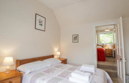 Roddy's Cottage - Photo 12