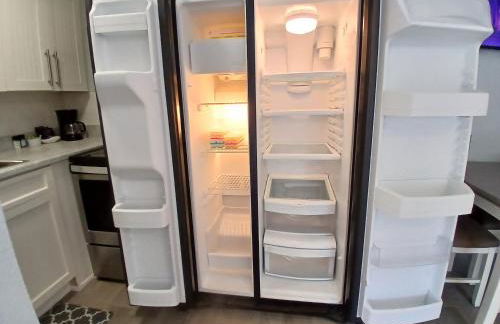 Starfish - Spacious By River 1.3 Mi to Beach 1 Bd 1 Bth Kit - Photo 17