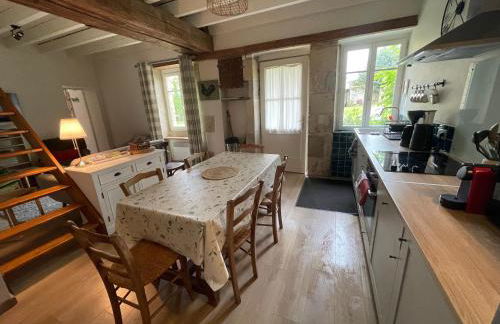 La Cachette - gîte 'cosy' à Magny Cours - Foto 5