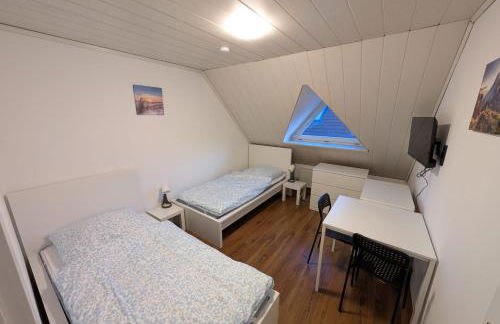 Modernes Monteurhaus - Gästehaus für bis zu 8 Personen mit eigenem Wintergarten und Carport - Foto 18