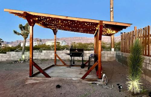 Stunning Vacation Rental with Foosball and Barbecue in Meadview, Arizona - Foto 5