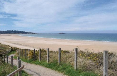 Awesome Apartment In Matignon With Wifi - Foto 24