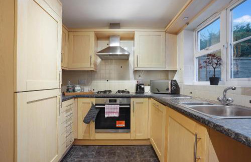 Comfortable stylish Townhouse in Ashford sleeps 5 Netflix 2 Parking spaces Perfect for Contractors and Families - Foto 15