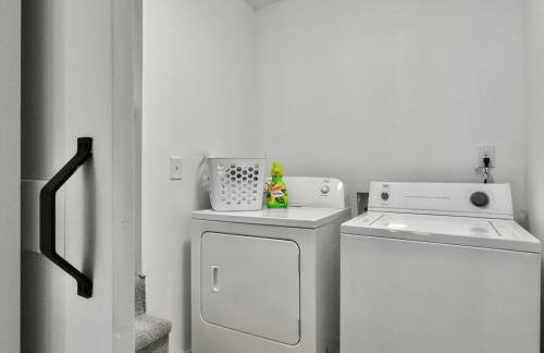 The Caspian large family house with private pool in Summerville - Foto 50