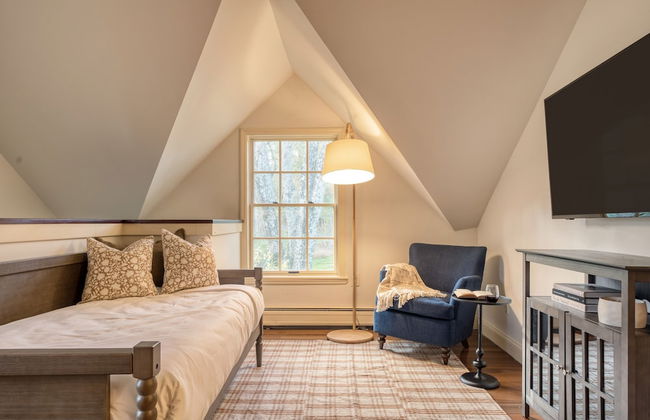 Cortland by Avantstay Charming Heritage Estate w Private Lake Pool - Foto 19