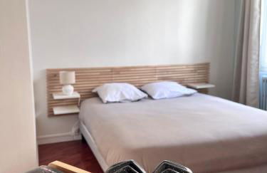 Grand Appartement ultra moderne Plein Centre, plage à pieds, avec parking - Photo 6