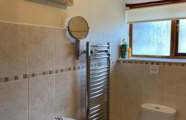 Tupenny Cottage, Old Mill Farm, Cotswold Water Park - Foto 12