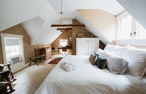 1850s Maine Farmhouse featured in Condé Nast Traveler with 11 Acres Near Water - Foto 40