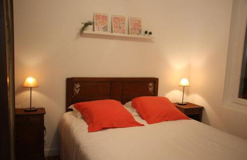 GITE chez mamie - 7 personnes A SAINTE LIVRADE SUR LOT - Foto 11