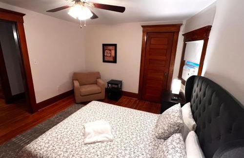 Comfortable and Tranquil -1st Fl - Photo 10