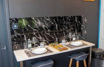 2BR Home in Manchester near Etihad Stadium with Parking - Foto 20