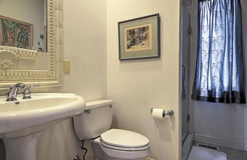 Elegant Riverfront Home with Expansive Views - Foto 15