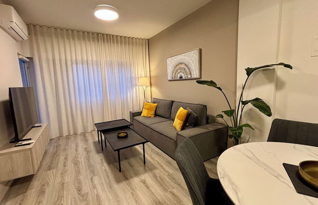 SeaBreeze City Center Flats by TrulyCyprus - Foto 37