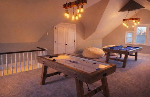 Pool House Near NYC FIFA Stay for Groups - Foto 5