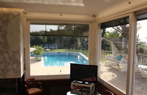 Apartamento con piscina cerca de Barcelona - Photo 4