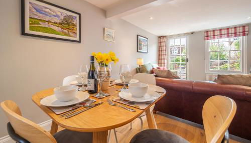 Adorable cottage with a log burner in heavenly village - Constable Lodge - Foto 4