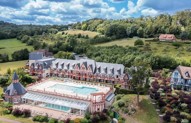 Apartment in Residence & Spa With Common Pool and Sauna, Houlgate - Photo 1