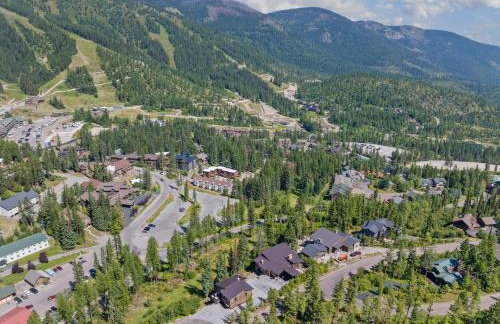 Snowghost Den-Luxury Ski In Ski Out Home Sleeps 9 with 3 Bedrooms 2 and a half Bathrooms and Private Hot Tub - Foto 42