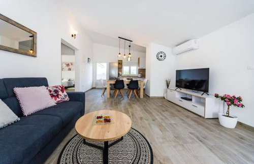 Apartmani NEVA, Pridraga - Foto 10