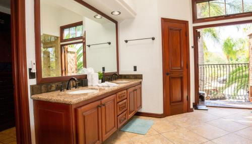 Oceanside Tropical Resort with HEATED POOL & SPA! - Foto 3