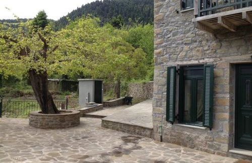 Δάφνη 1933, Λιθόχτιστο Αρχοντικό στο Βουνό - Foto 28