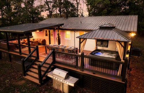 Keener Hollow Family Retreat Hot Tub Sauna Near Pigeon Forge - Photo 47