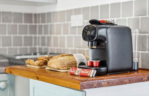 2BR Leamington Spa, by Clarendon Stays, FREE Parking, WiFi, Smart TV! - Foto 13