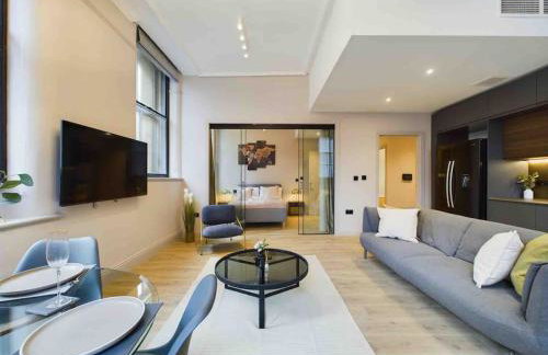 stylish 2bed condo city centre - Photo 1
