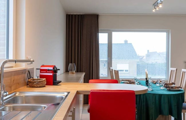 Spacious Getaway Close to the Beach and Airport - Foto 26