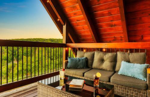 Splashtacular: Indoor Pool~Gorgeous Views~HotTub~GameRoom~Resort - Photo 39