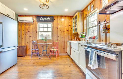 Grill and Fire Pit New Market Getaway on 3-Acres! - Foto 9