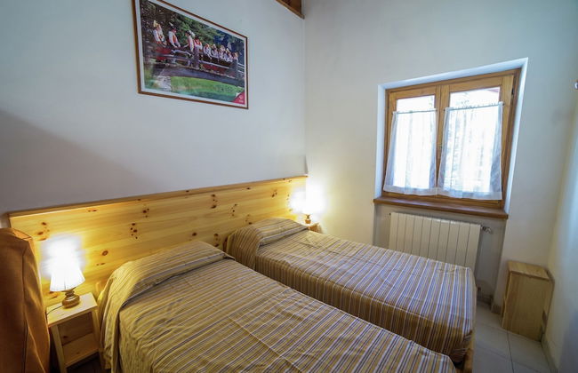 Apartment in Antey-saint-andre Near Ski Area - Photo 5