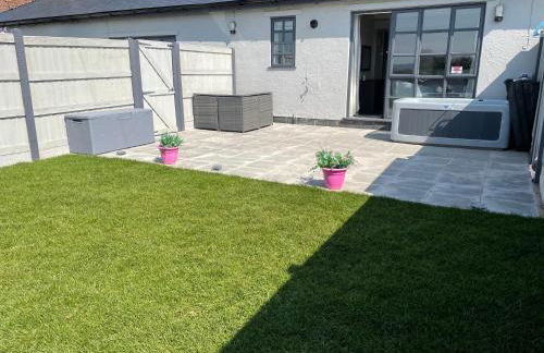 Dwylig Isa Holiday Cottages - Photo 44