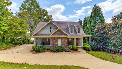 Waterfront Sherrills Ford Home with Pool and Boat Dock - Foto 3