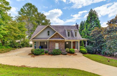 Waterfront Sherrills Ford Home with Pool and Boat Dock - Foto 3