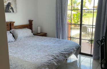 Casa Piedra, Luxury Family Front Line Golf, Hot Tub,Pool Table, 8 pers, Caleta de Fuste - Foto 12