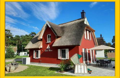Modernes Reetdach-Ostseeferienhaus Bella Mare, Insel Usedom mit Sauna, Kamin & Sonnenterrasse - Foto 1