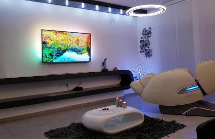 Apartment PLAZA -Wallbox 11kW- Private SPA- Jacuzzi, Infrared Sauna, Luxury massage chair, Parking, Entry with PIN 0 - 24h, FREE CANCELLATION 24 hours before Check In,Premium pillows and mattress - Photo 3