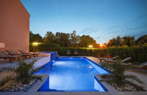 Villa Pino with Pool, Sauna & Jacuzzi - Foto 31