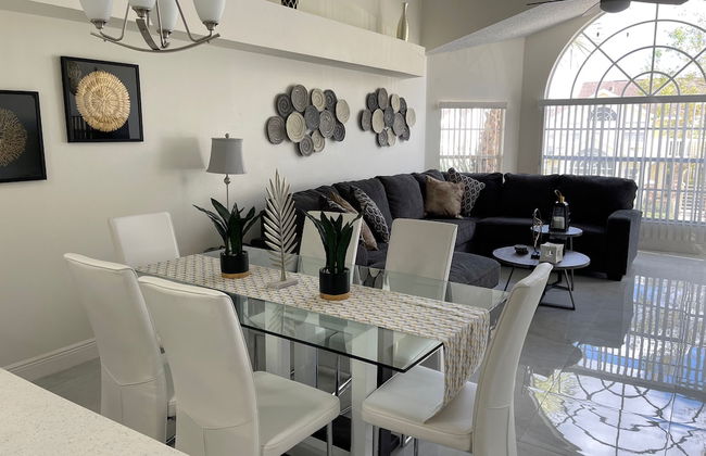 ELEGANT & LUXURY APARTMENT CLOSE DISNEY - Foto 8